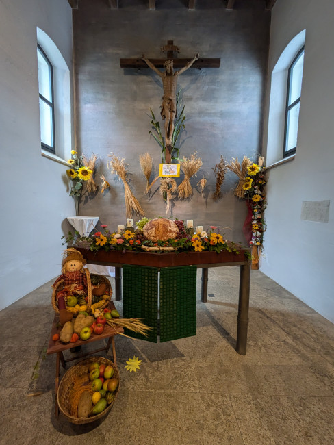 Festlicher Kirchenschmuck